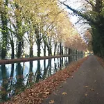 Grand Au Calme Vue Sur La Riviere Apartment